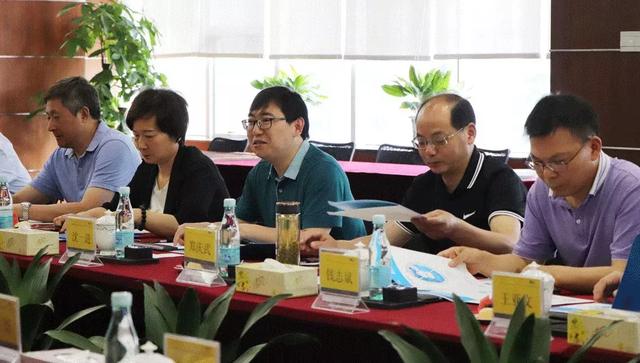 扬州金融办、小贷协会考察团莅临朗华，，，，共话未来 - 朗华要闻 - 深圳市朗华供应链效劳有限公司