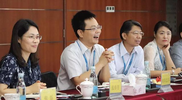 扬州金融办、小贷协会考察团莅临朗华，，，，共话未来 - 朗华要闻 - 深圳市朗华供应链效劳有限公司