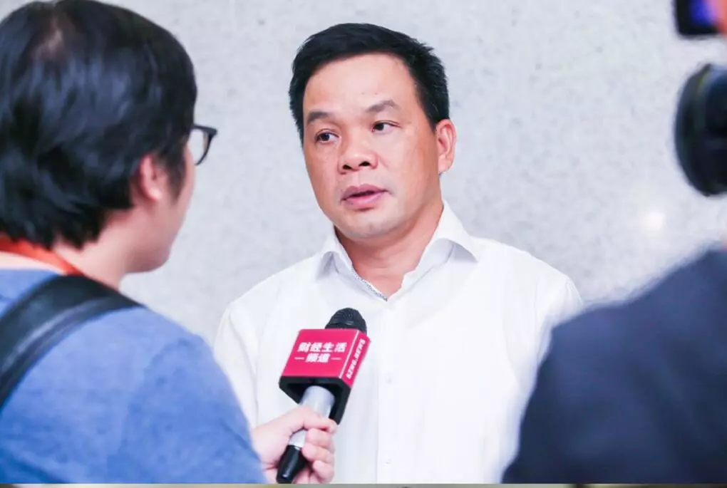 董事长张春华出席市税务局、市工商联相助备忘录签约仪式 - 朗华要闻 - 深圳市朗华供应链效劳有限公司