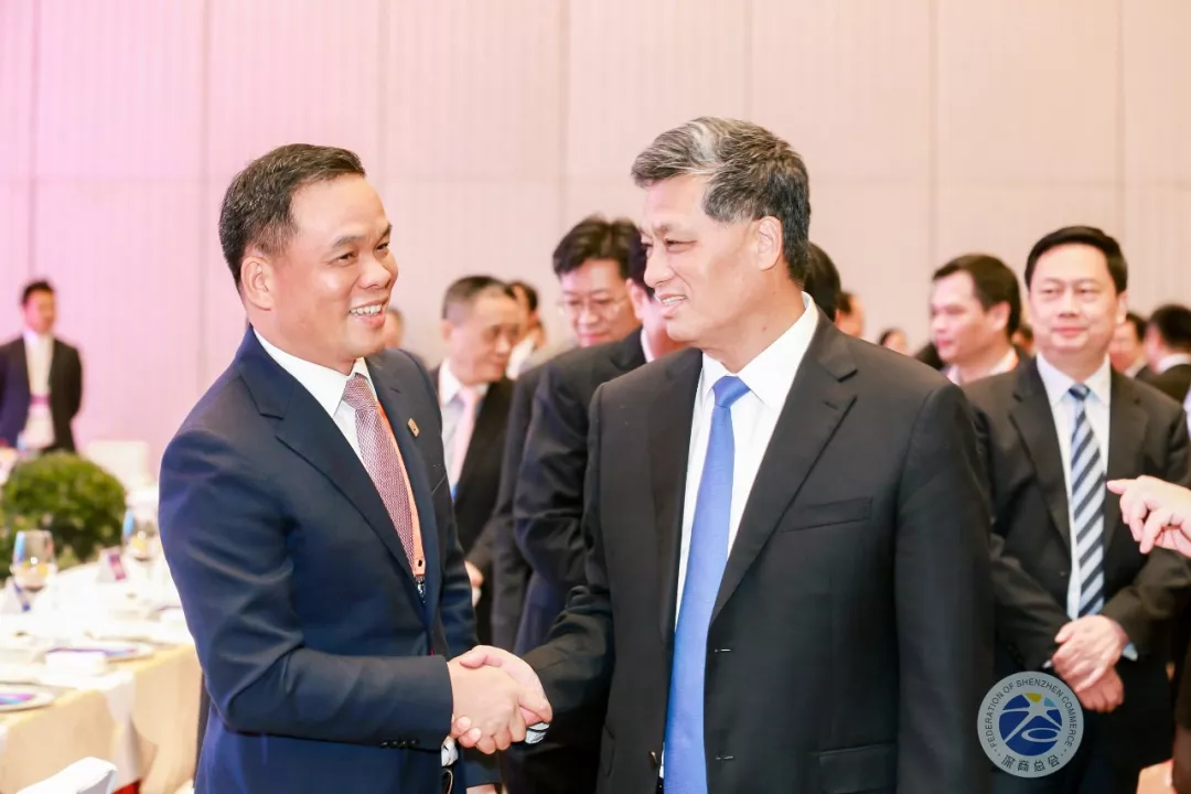 董事长张春华受邀出席2019澳珠企业家峰会 - 朗华要闻 - 深圳市朗华供应链效劳有限公司